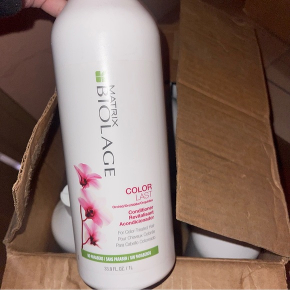 Biolage Color Last Conditioner 33.8 oz - Picture 2 of 2